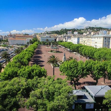 Appartement Climatise,Idealement Situe 100M Du Vieux Port. Bastia  Bagian luar foto