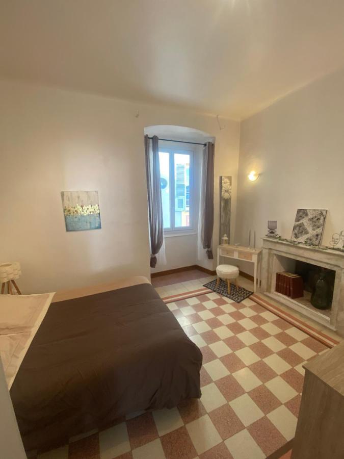 Appartement Climatise,Idealement Situe 100M Du Vieux Port. Bastia  Bagian luar foto