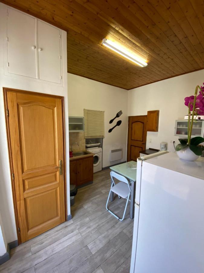 Appartement Climatise,Idealement Situe 100M Du Vieux Port. Bastia  Bagian luar foto