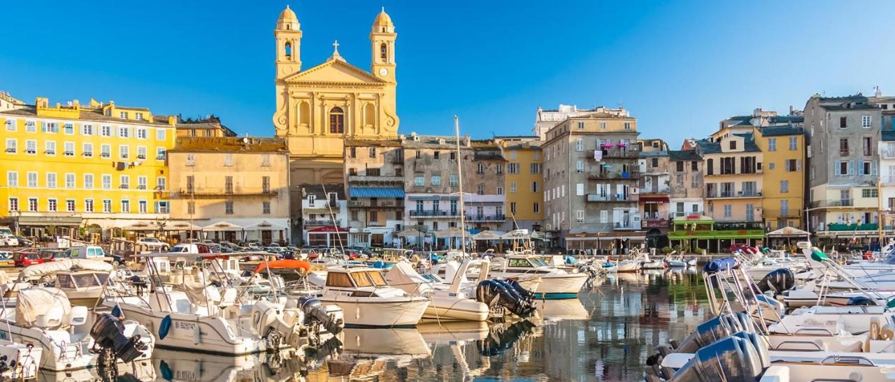 Appartement Climatise,Idealement Situe 100M Du Vieux Port. Bastia  Bagian luar foto